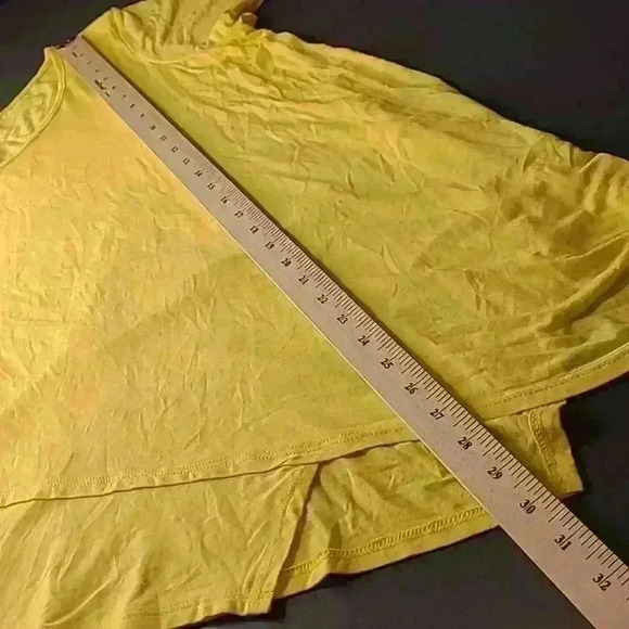 Studio 226 sz L yellow pullover top - Picture 5 of 7